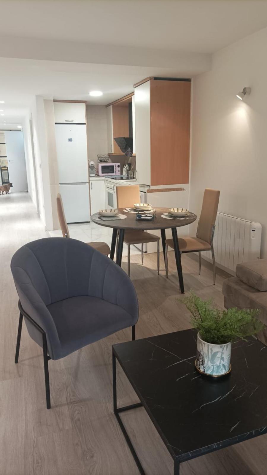 Moderno Apartamento Con Garaje Privado En El Centro De Vigo Eksteriør billede