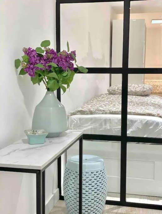 Moderno Apartamento Con Garaje Privado En El Centro De Vigo Eksteriør billede