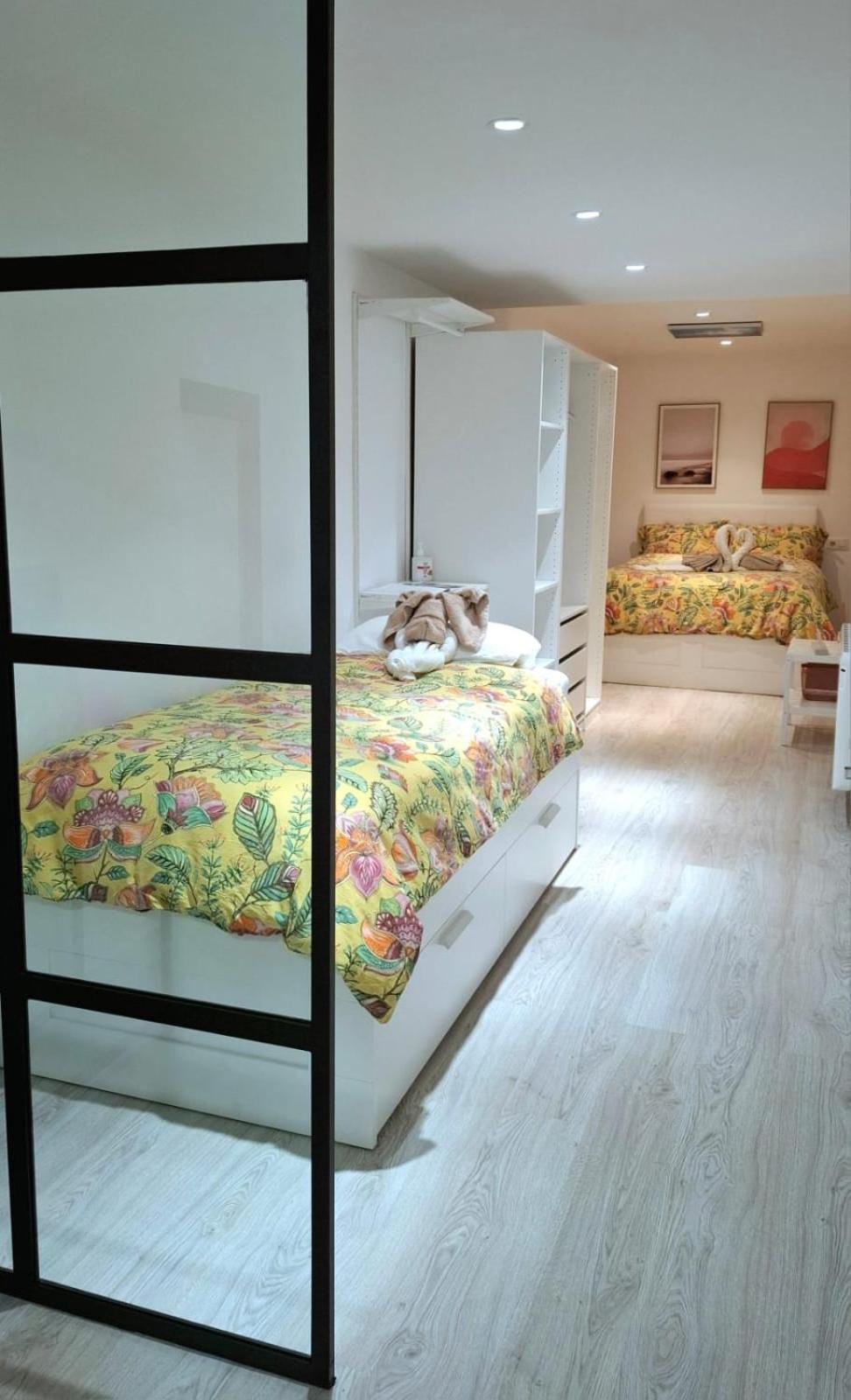 Moderno Apartamento Con Garaje Privado En El Centro De Vigo Eksteriør billede